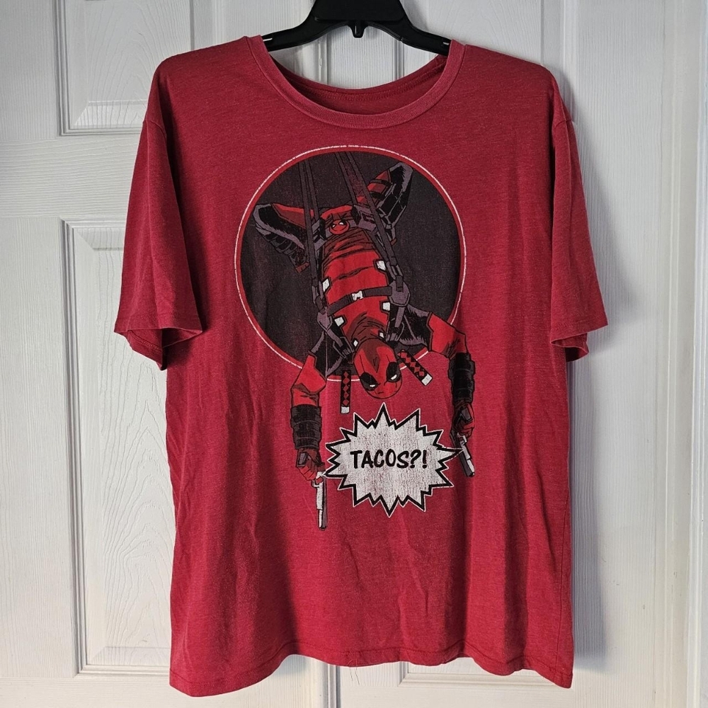 Deadpool marvel movie red tshirtNo size tag